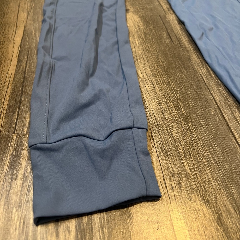 Halara SoftlyZero High Waisted Joggers Full Length in Gray Blue NWT Activewear - Picture 4 of 7